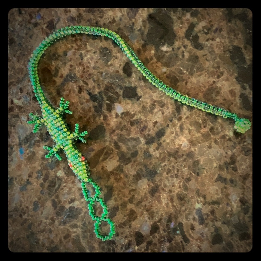 reversible beaded gecko anklet